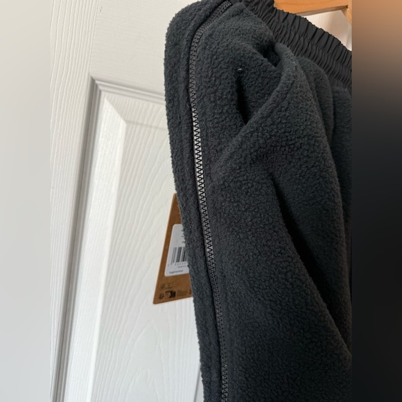 SKIMS X THE NORTH FACE 1995 RETRO DENALI FLEECE PANT - ONYX BLACK NWT SIZE SMALL - Picture 10 of 13